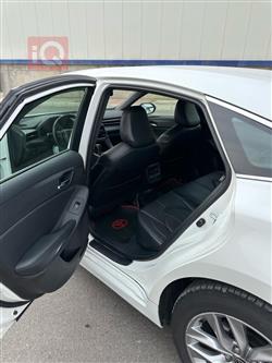 تۆیۆتا ئەڤەلۆن